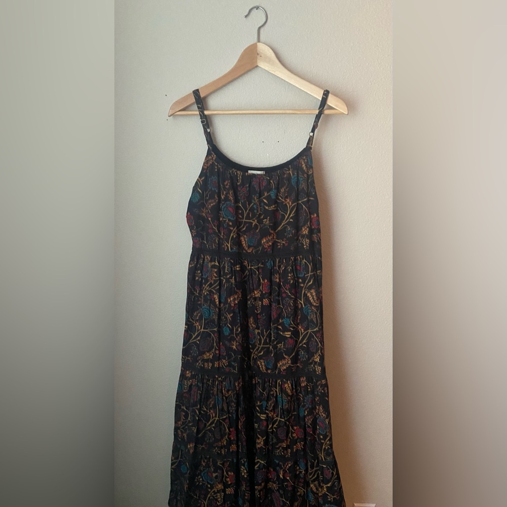 Lot of 2 maxi dresses, size Large